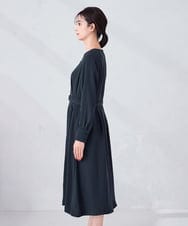 K2EKA06099 a.v.v(アー・ヴェ・ヴェ) 【洗える】ウエストタックワンピース ネイビー