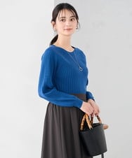 K2FAD10044 a.v.v(アー・ヴェ・ヴェ) 【洗える】求心風クルーネックニット【新色追加】 レッド
