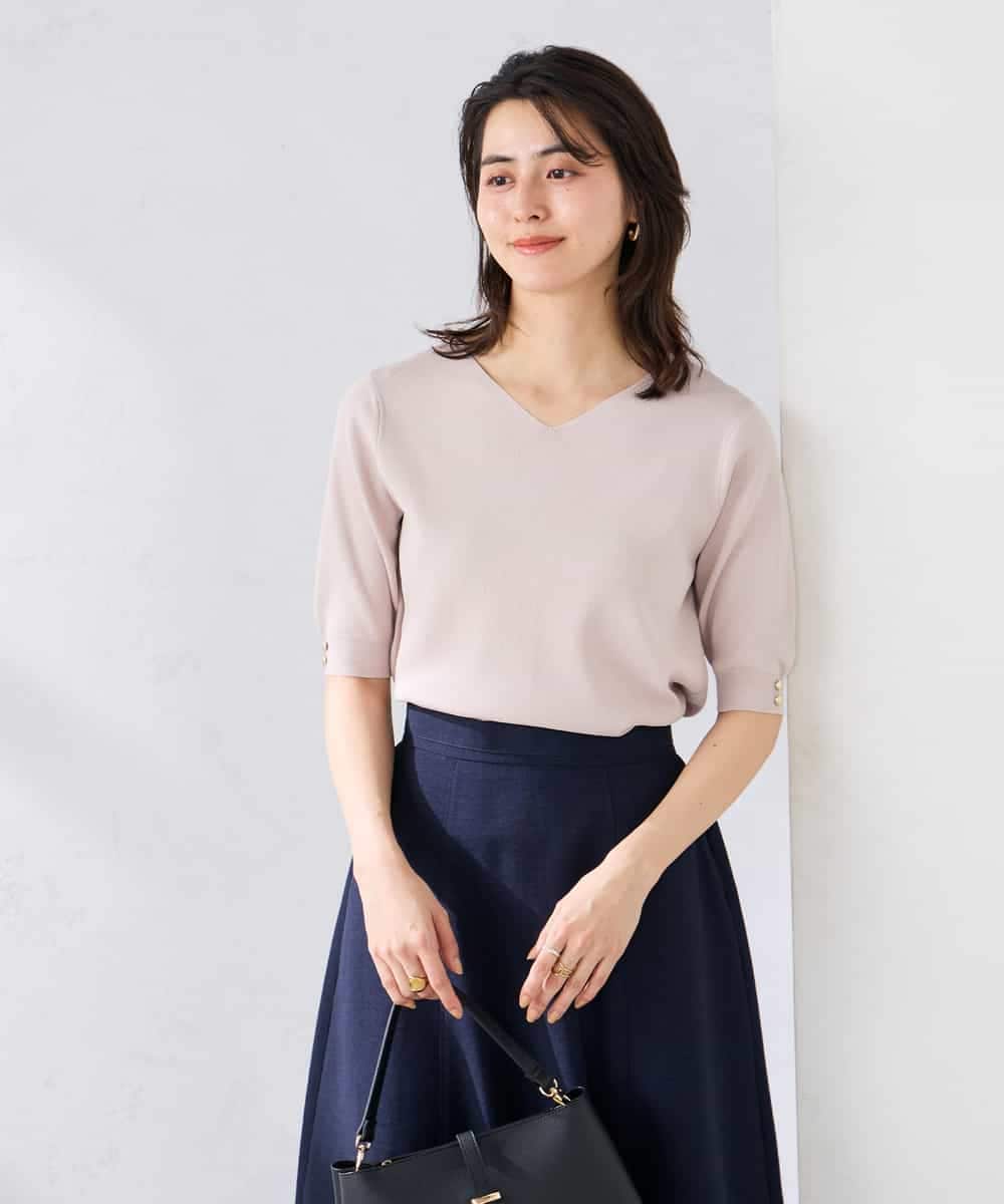 K2FGD79039 a.v.v(アー・ヴェ・ヴェ) ハーフスリーブVネックサマーニット【WEB限定/洗える/接触冷感/UVカット】 グレージュ
