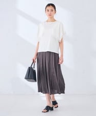 K2HGD18049 a.v.v(アー・ヴェ・ヴェ) エアリーサテンフレアスカート ブルー