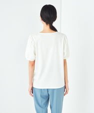 K2KGA52034 a.v.v(アー・ヴェ・ヴェ) 【接触冷感/UVカット】パール調ネックトップス ホワイト