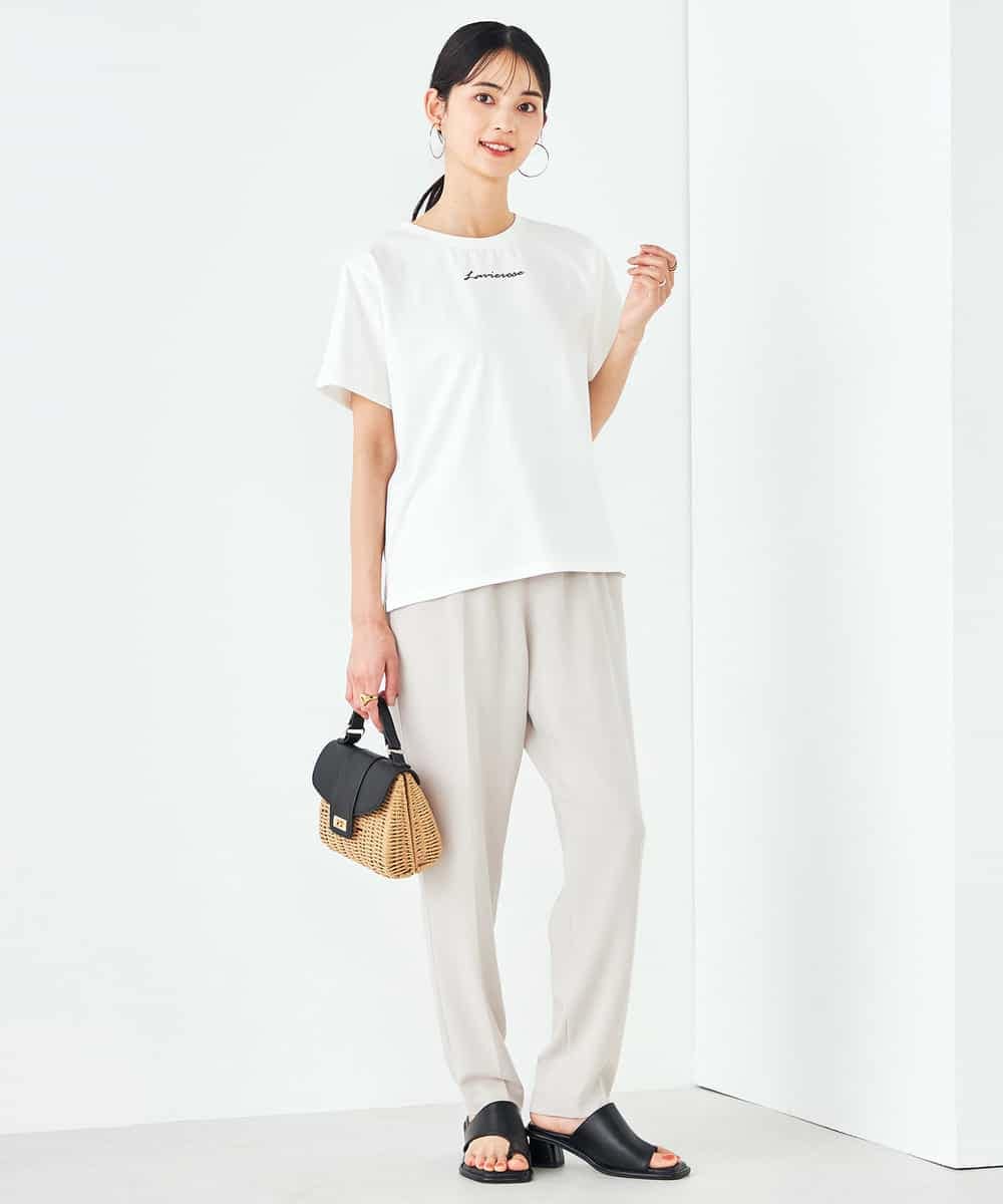K2KHA54034 a.v.v(アー・ヴェ・ヴェ) 【コットン100%】コンパクト刺繍ロゴTシャツ グレージュ