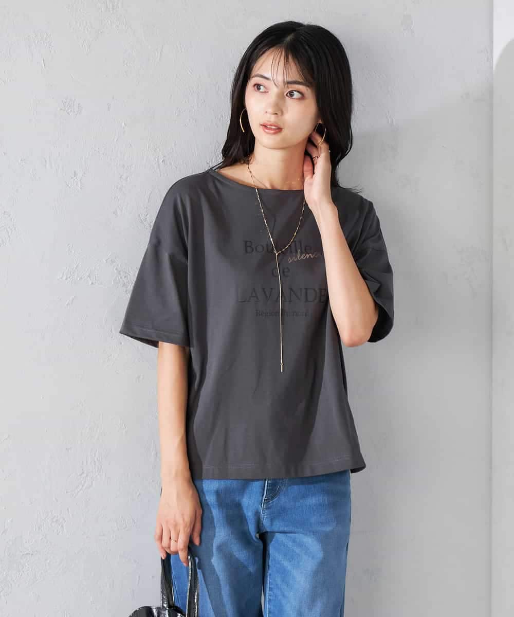 K2KHA68034 a.v.v(アー・ヴェ・ヴェ) 【接触冷感/UVカット】ボートネックロゴTシャツ ダークグレー