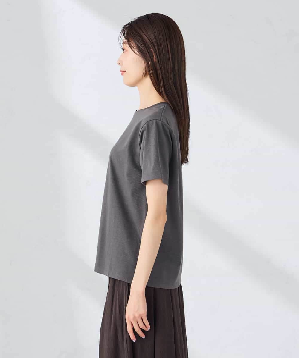 K2KHD54029 a.v.v(アー・ヴェ・ヴェ) 【接触冷感/UVカット/コットン100%】コンパクトロゴTシャツ グレージュ