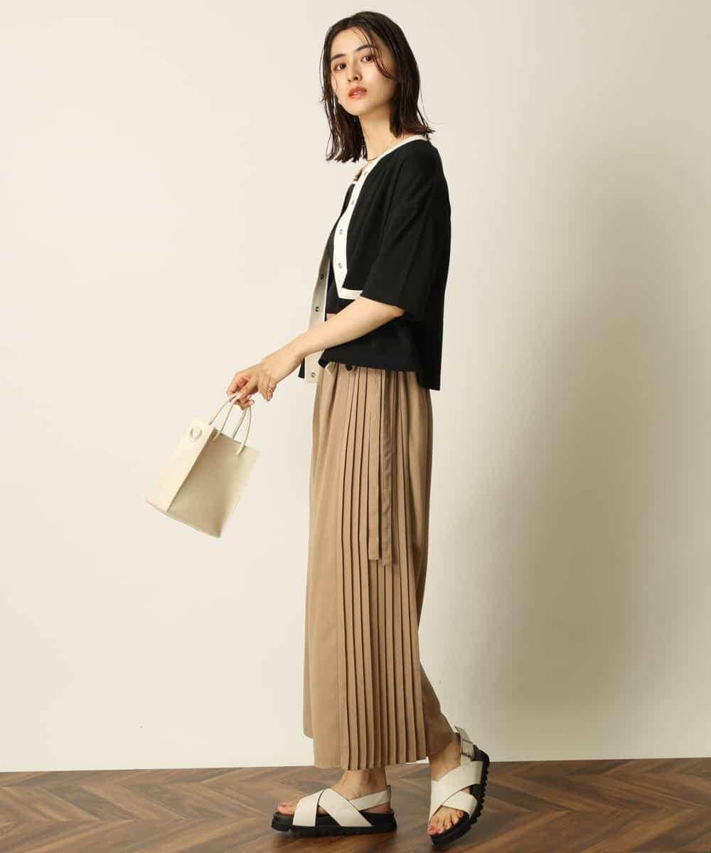 K2LHP34059 a.v.v(アー・ヴェ・ヴェ) サイドプリーツワイドパンツ ベージュ