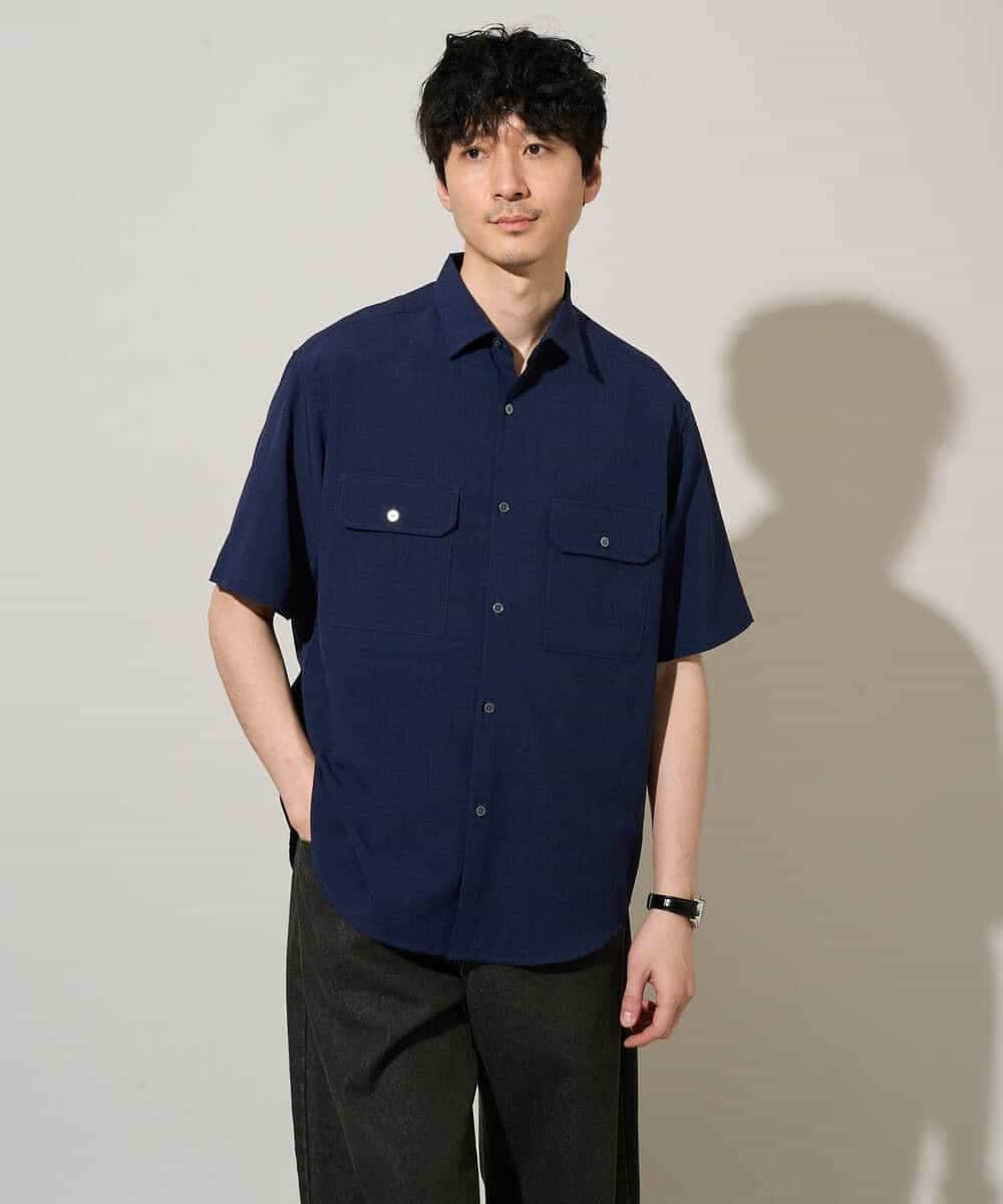KHBGD53059 a.v.v MEN(アー・ヴェ・ヴェ) 〈接触冷感 / 吸水速乾〉リライトＷポケットシャツ【UVカット / ストレッチ / イージーケア / 洗濯機で洗える】 ダークグレー