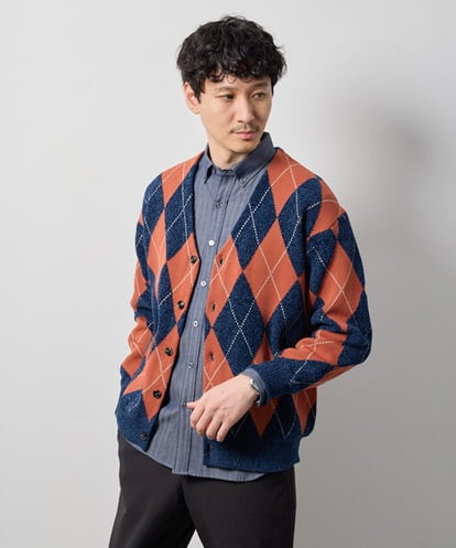 KHCKD07089 a.v.v MEN 【洗濯機で洗える】ポリモールアーガイルカーディガン