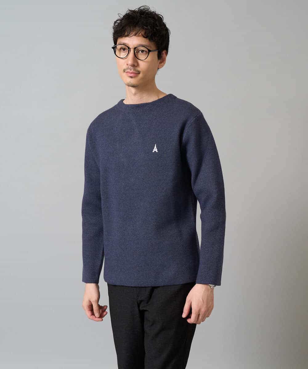 KHFAD60049 a.v.v MEN(アー・ヴェ・ヴェ) 【洗濯機で洗える】ワンポイント刺繍ボートネックニット アイボリー