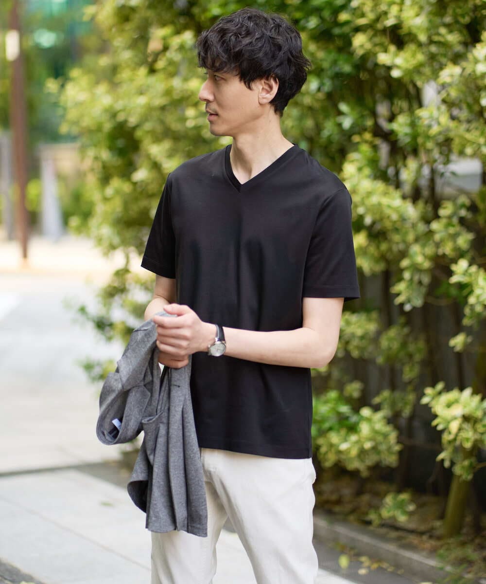 KHKGA41039 a.v.v MEN(アー・ヴェ・ヴェ) 【接触冷感/UVカット/毛玉になりにくい】シルケットスムースVネックカットソー ブラック