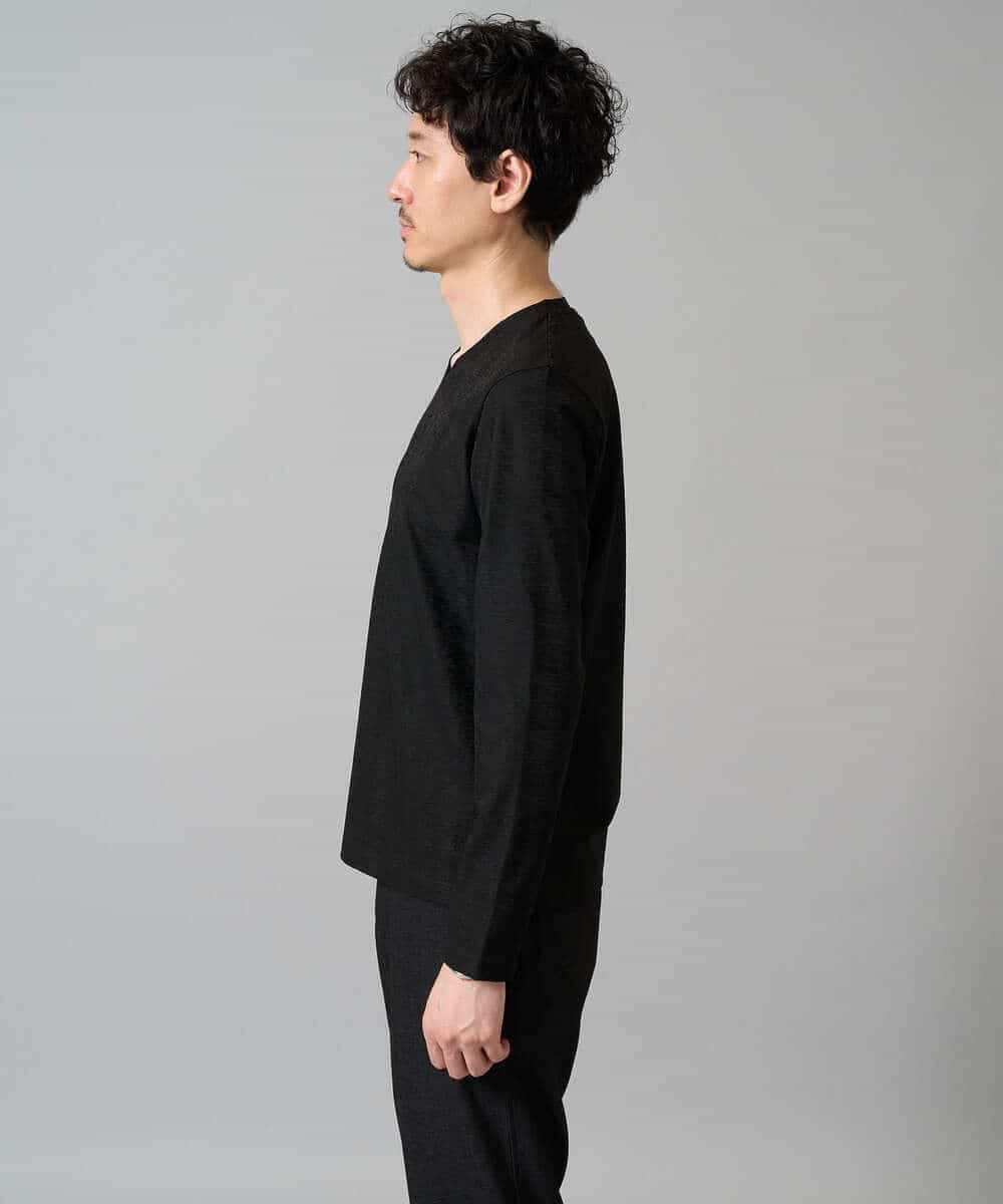 KHKJA73044 a.v.v MEN(アー・ヴェ・ヴェ) 【ジャケット映え】針抜きジャカードＶネックＴシャツ【洗濯機で洗える/毛玉になりにくい】通勤/ビジネス/ジャケット〈ON/OFF SERIES〉 ブラック