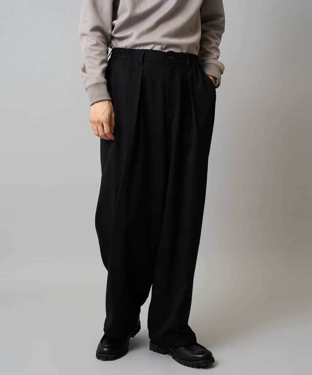 KHLLA31069 a.v.v MEN(アー・ヴェ・ヴェ) 【毛玉になりにくい/ストレッチ】ツイルストレッチ切替オーバーパンツ【洗濯機で洗える】 ブラック