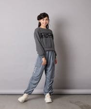 KJKAD02044 a.v.v KIDS(アー・ヴェ・ヴェ) [130-160]【裏起毛/クロップド丈/リメイク風】レースロゴクロップドトレーナー グリーン