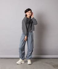 KJKAD02044 a.v.v KIDS(アー・ヴェ・ヴェ) [130-160]【裏起毛/クロップド丈/リメイク風】レースロゴクロップドトレーナー グリーン