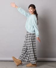 KJKAD50022 a.v.v KIDS(アー・ヴェ・ヴェ) [100-160]【WEB限定商品/裏起毛/チュールフリル/ワンポイント刺繍/クロップド丈】チュールスリーブクロップドトレーナー ダークグレー
