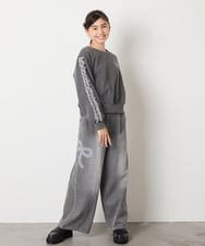 KJKAD50022 a.v.v KIDS(アー・ヴェ・ヴェ) [100-160]【WEB限定商品/裏起毛/チュールフリル/ワンポイント刺繍/クロップド丈】チュールスリーブクロップドトレーナー ダークグレー