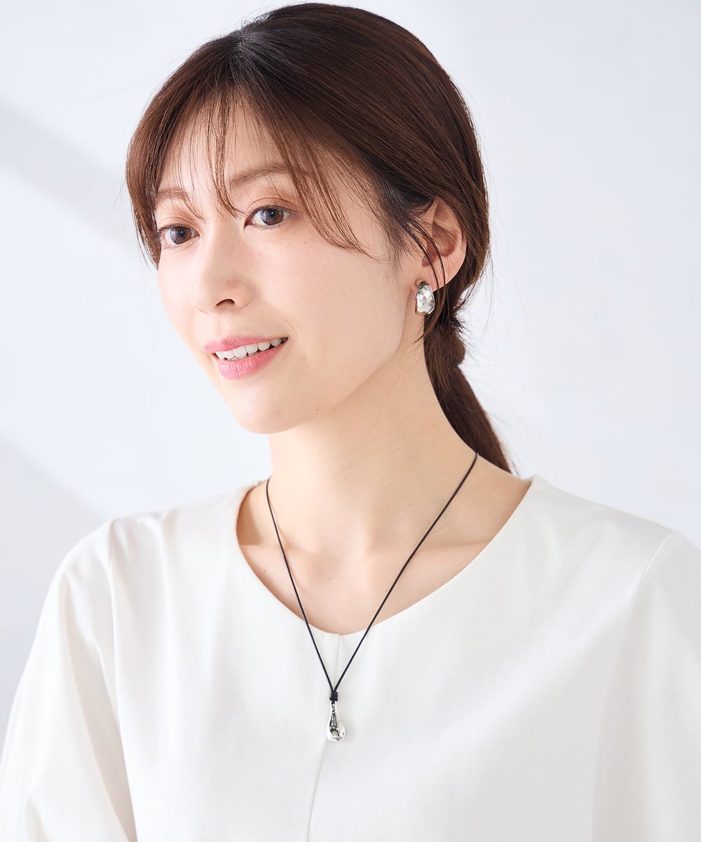 KS2GD21019 a.v.v(アー・ヴェ・ヴェ) ドロップモチーフコードネックレス ゴールド