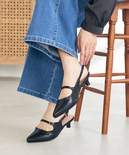 KS6EA02054  バックストラップパンプス