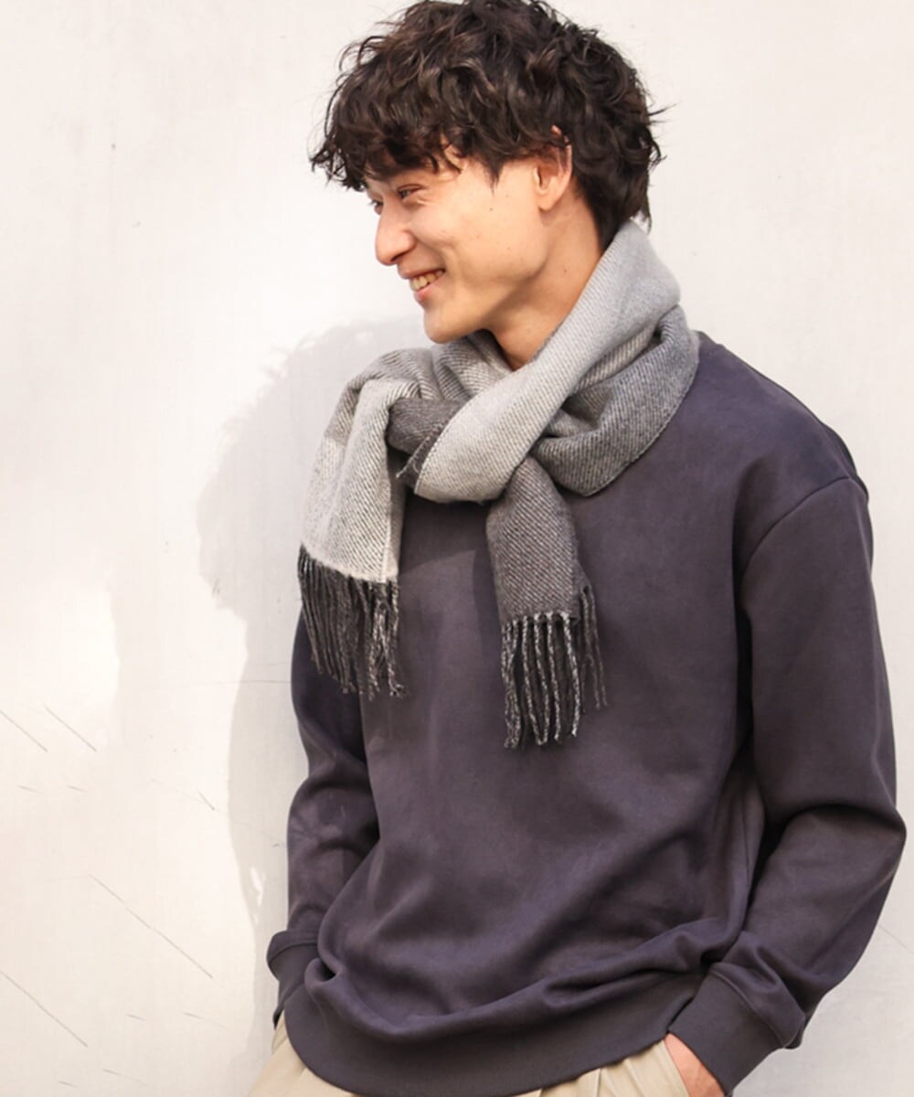 KT3AV22034 a.v.v MEN(アー・ヴェ・ヴェ) 【プレゼントに人気】リバーシブルグラデーションマフラー ダークグレー