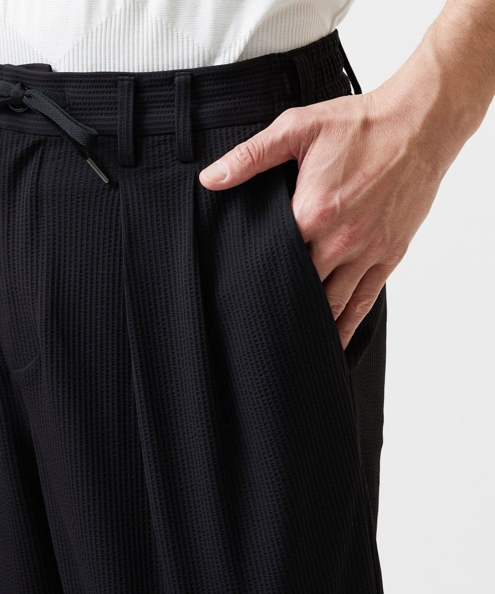 MNHJD64250 MICHEL KLEIN HOMME(ミッシェルクラン オム) サッカーストライプ織りワイドパンツ ブラック