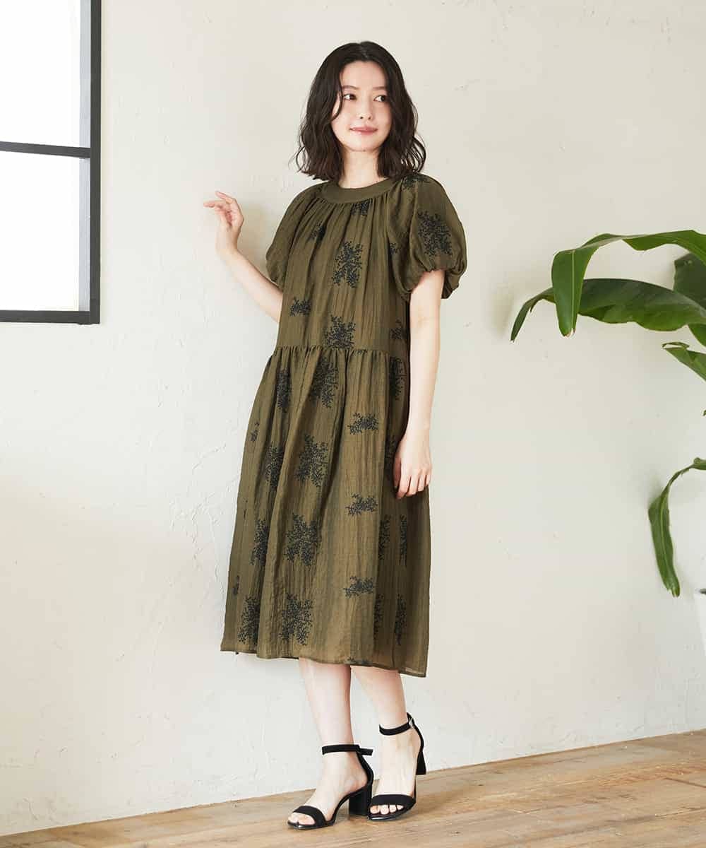 NHEGF93390 GIANNI LO GIUDICE(小さいサイズ)(メゾン ドゥ サンク) 楊柳フラワー刺しゅうワンピース ベージュ