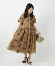 NHEGF93390 GIANNI LO GIUDICE(小さいサイズ)(メゾン ドゥ サンク) 楊柳フラワー刺しゅうワンピース ベージュ