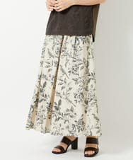 NHHHF91290 GIANNI LO GIUDICE(小さいサイズ)(メゾン ドゥ サンク) 淡彩フラワープリントスカート ベージュ