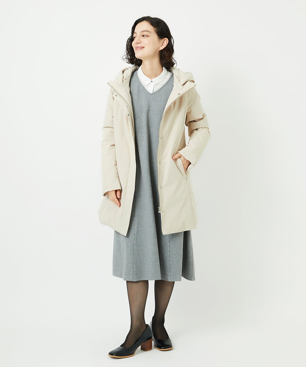 NHUAF85590 GIANNI LO GIUDICE(小さいサイズ)(メゾン ドゥ サンク) ストレッチタフタダウンコート ライトベージュ