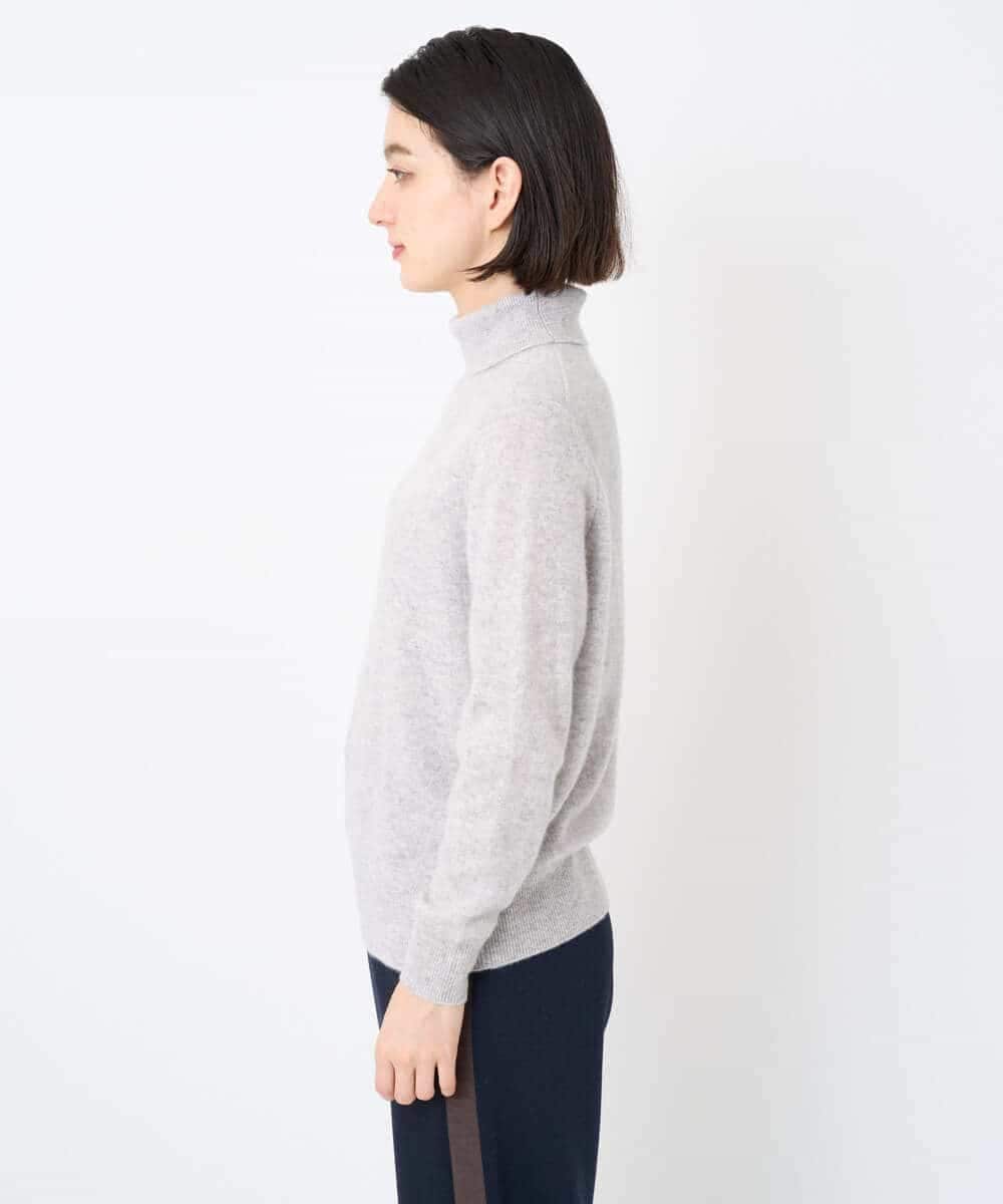 NSFAF83360 Maison de CINQ(メゾン ドゥ サンク) タートルネックカシミヤニット ライトグレー