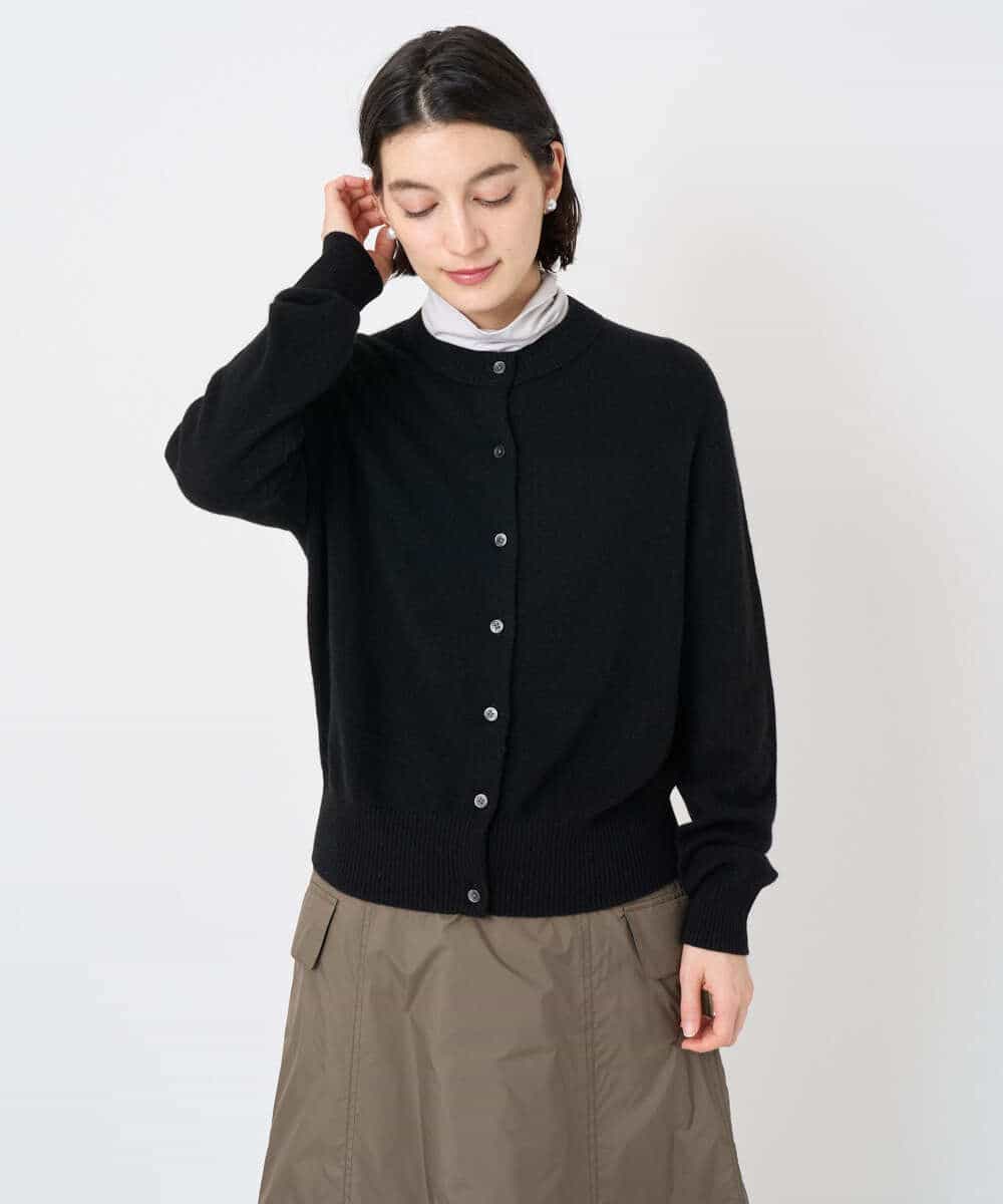 NSSAF83390 Maison de CINQ(メゾン ドゥ サンク) クルーネックカシミヤニットカーディガン ライトグレー