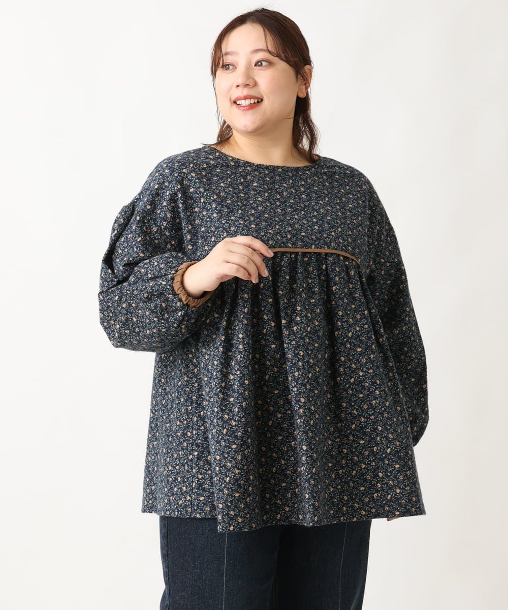 OLBAV19089 eur3(エウルキューブ) 【大きいサイズ/soso×eur3】2WAY花柄ブラウス ネイビー(57)