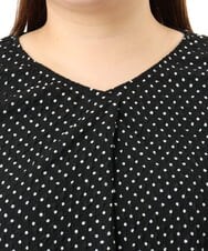 OLBGD28089 eur3(エウルキューブ) 【大きいサイズ】エンボスドットブラウス ブラック