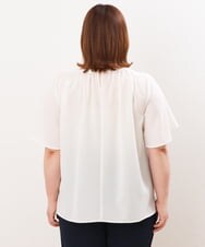 OLBHS44070 eur3(エウルキューブ) 【大きいサイズ】シャドーストライプブラウス ホワイト(90)