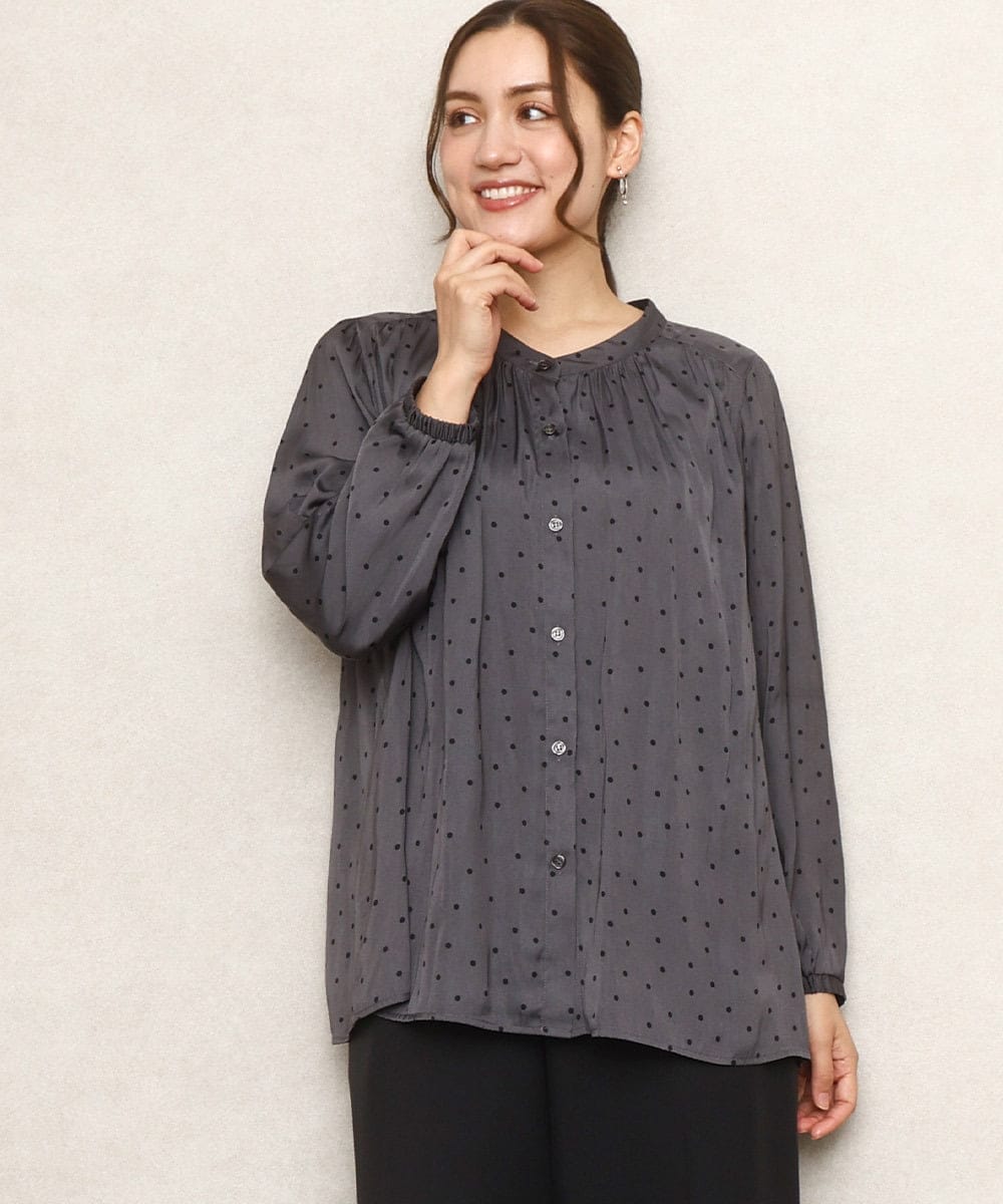 OLBKA04099 eur3(エウルキューブ) 【大きいサイズ】サテンドットブラウス ダークグレー(93)