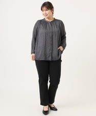 OLBKA04099 eur3(エウルキューブ) 【大きいサイズ】サテンドットブラウス ダークグレー(93)
