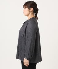 OLBKA04099 eur3(エウルキューブ) 【大きいサイズ】サテンドットブラウス ダークグレー(93)