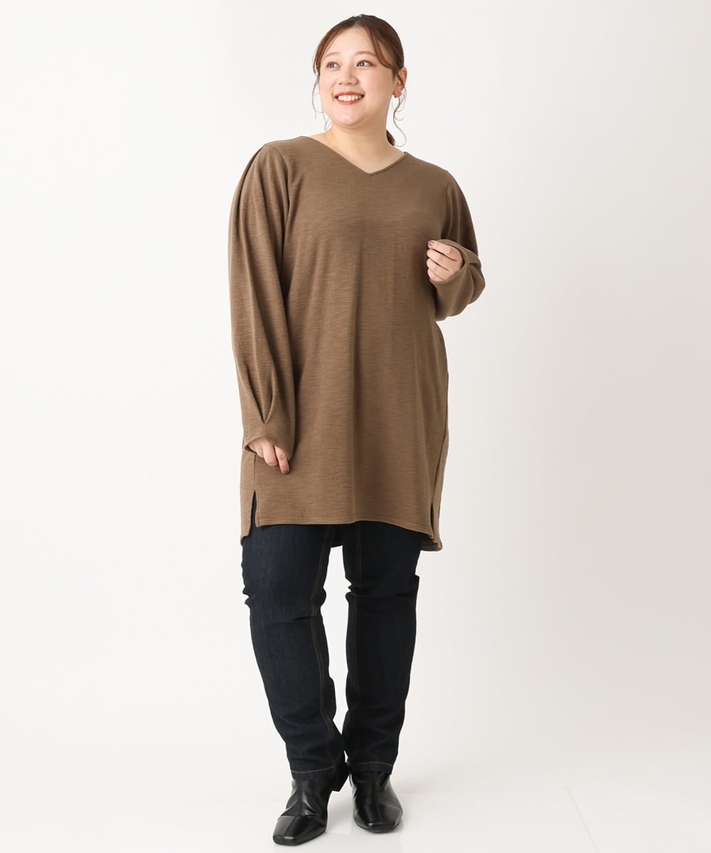 OLELS08079 eur3(エウルキューブ) 【大きいサイズ】Vネックジャージーチュニック モカ(84)