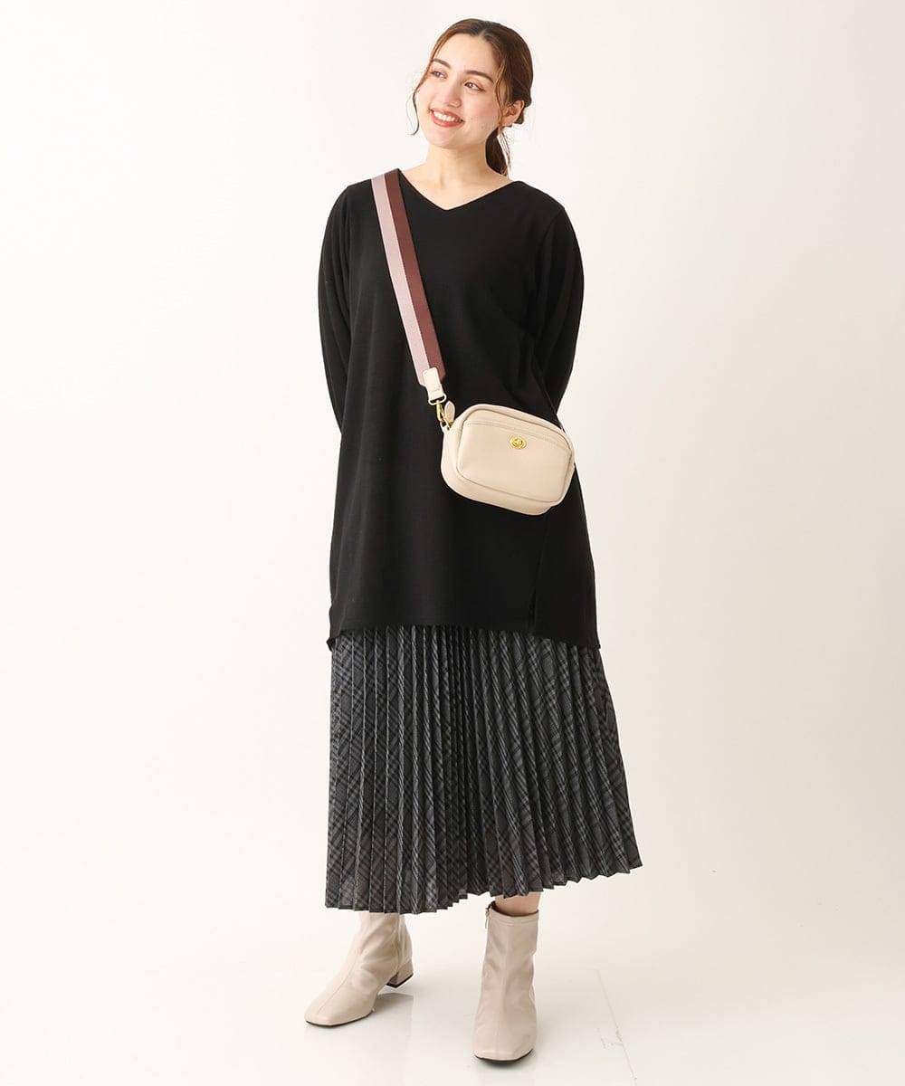 OLELS08079 eur3(エウルキューブ) 【大きいサイズ】Vネックジャージーチュニック ブラック(94)
