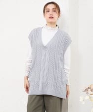 OLFLD06099 eur3(エウルキューブ) 【野呂佳代さん着用/大きいサイズ】ケーブルニットベスト ライトグレー(九州/WEB限定）
