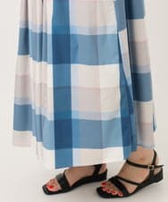 OLHIA17089 eur3(エウルキューブ) 【大きいサイズ/a.v.v×eur3】ビックチェックタフタスカート ブルー(55)