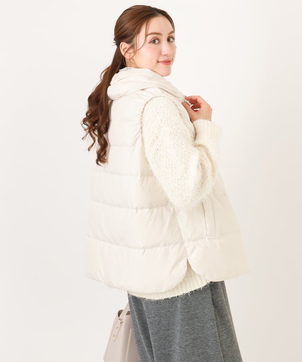 OLJKA02239 eur3(エウルキューブ) 【大きいサイズ】フーディー風ダウンベスト アイボリー(80)