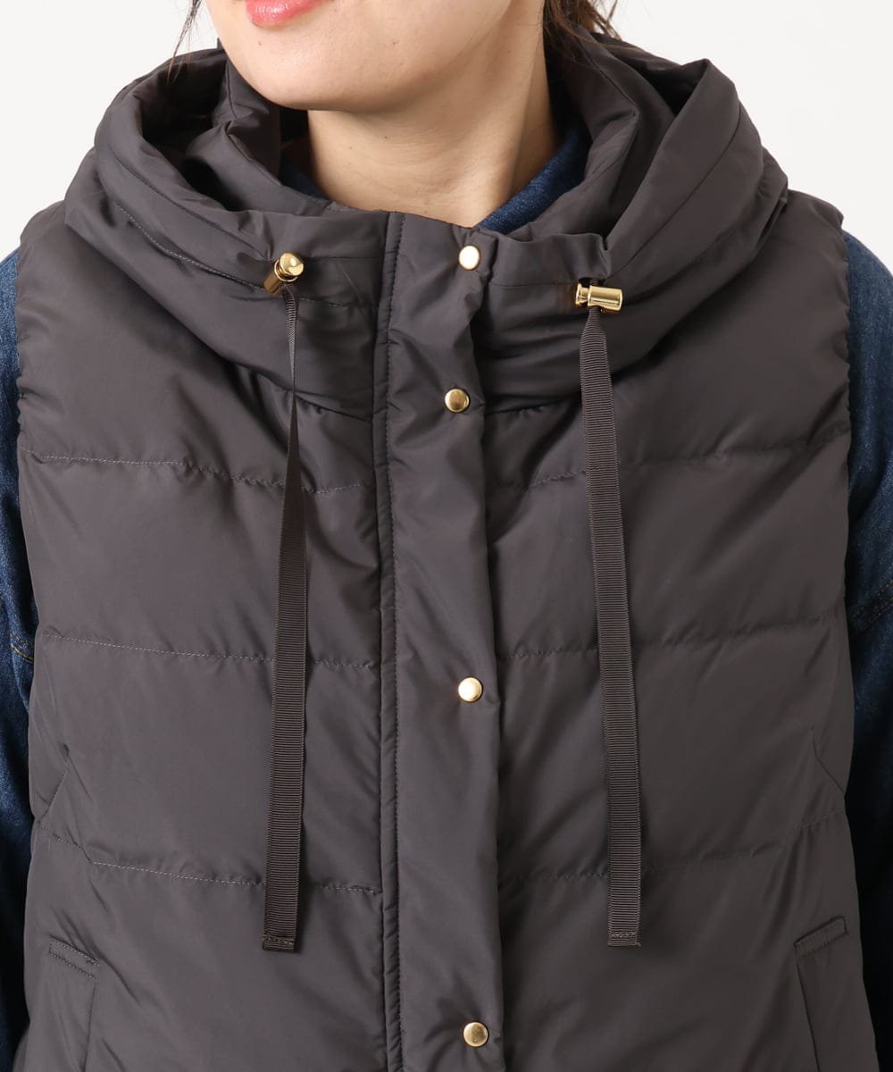 OLJKA02239 eur3(エウルキューブ) 【大きいサイズ】フーディー風ダウンベスト ダークグレー(93)