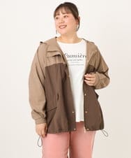 OLJKD07189 eur3(エウルキューブ) 【大きいサイズ/洗える】バイカラーマウンテンパーカー モカ