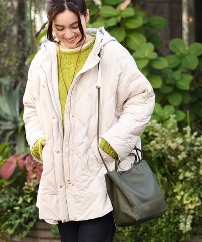 OLJLS02269 eur3 【大きいサイズ】ライトダウンポンチョ