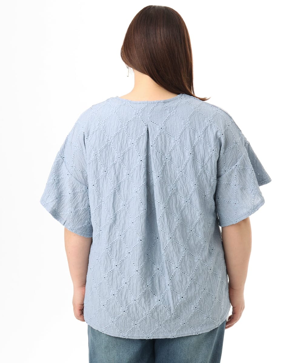 OLKGD37069 eur3(エウルキューブ) 【大きいサイズ】アイレットレースフレアスリーブトップス ライトブルー