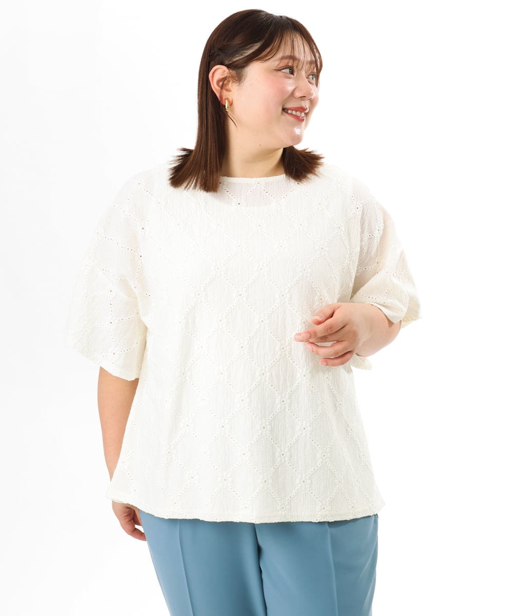 OLKGD37069 eur3(エウルキューブ) 【大きいサイズ】アイレットレースフレアスリーブトップス ホワイト