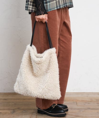 OZ5KD21069 eur3 ボアスクエアトートバック
