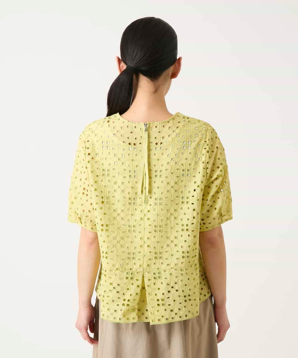 RBBFD33270 HIROKO BIS(ヒロコ ビス) アイレット刺繍タックヘムブラウス /洗える ライトイエロー