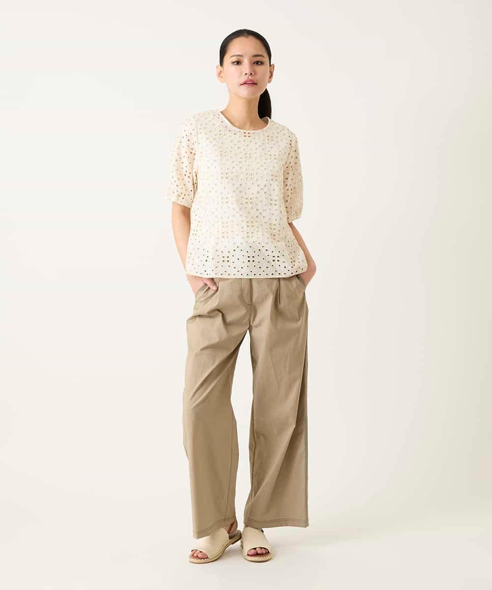 RBBFD33270 HIROKO BIS(ヒロコ ビス) アイレット刺繍タックヘムブラウス /洗える アイボリー