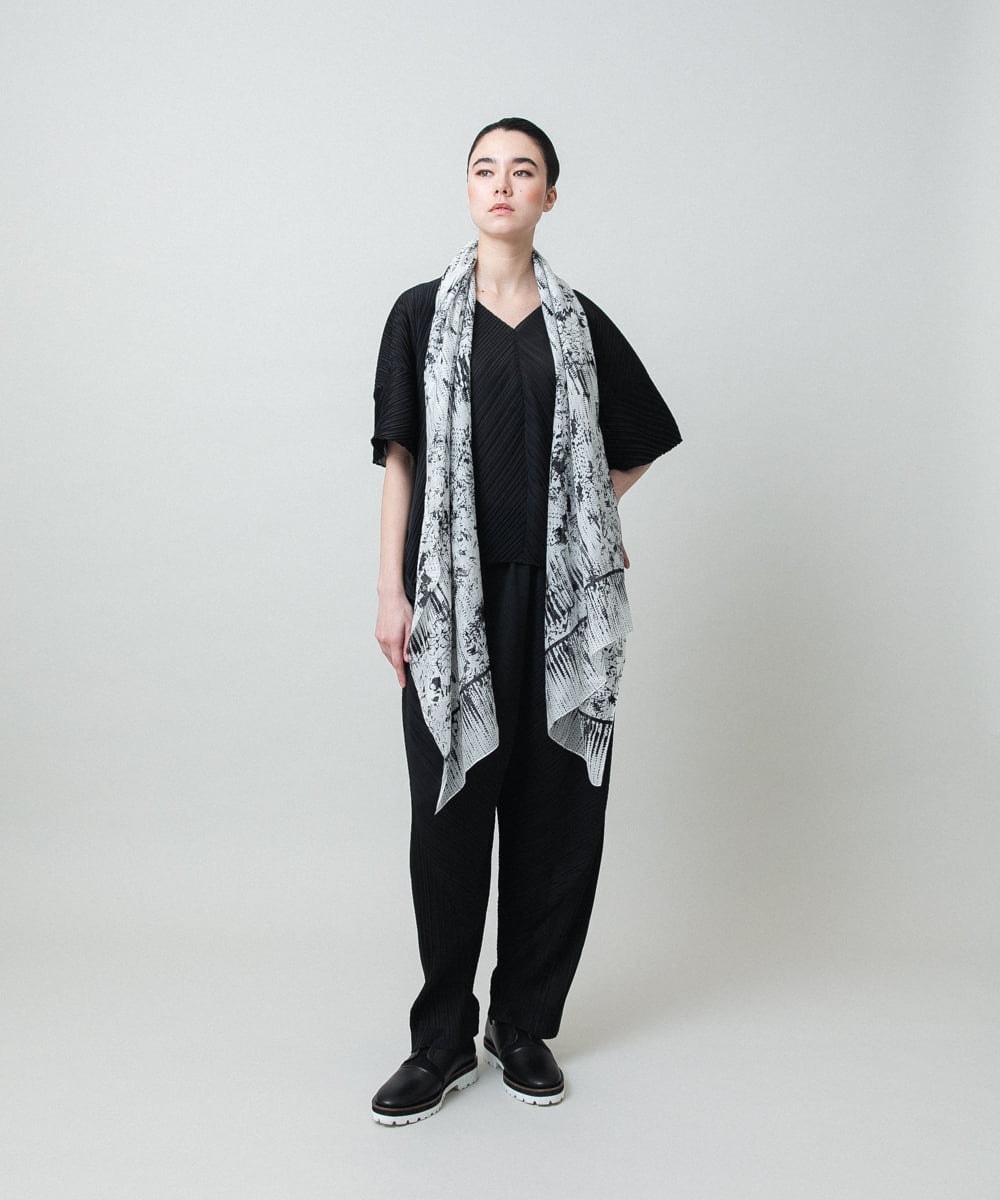 RHKGD05360 HIROKO KOSHINO(ヒロココシノ) ランダムプリーツテールロングブラウス /洗える ブラック