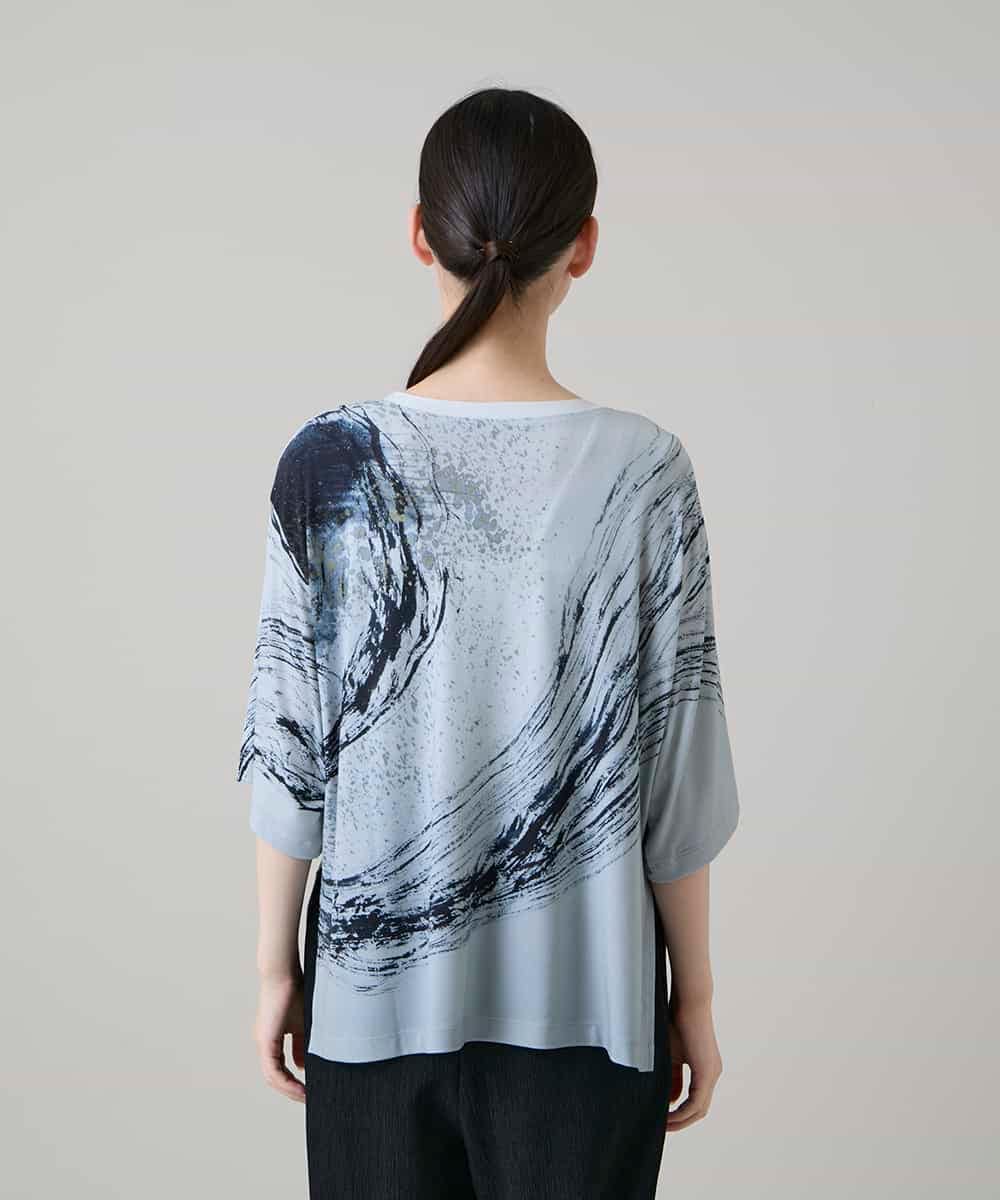 RHKHE05390 HIROKO KOSHINO(ヒロココシノ) 墨絵プリントデザインTシャツ /日本製/洗える ブルーグレー